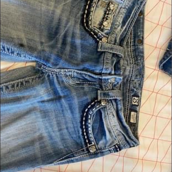 Miss Me & Rocks - Picture 6 of 8